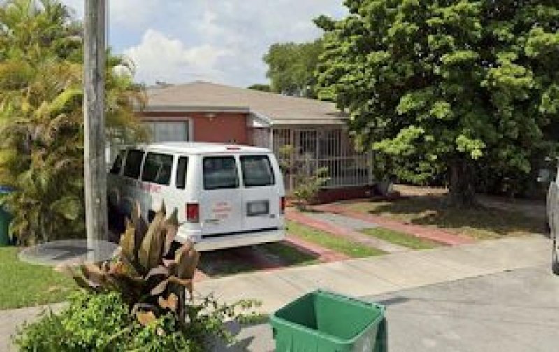 Edificio en Venta en  Miami, Florida