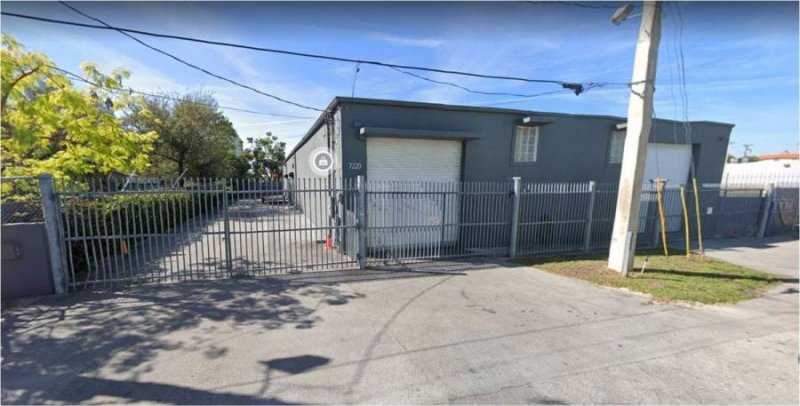 Local en Venta en  Miami, Florida